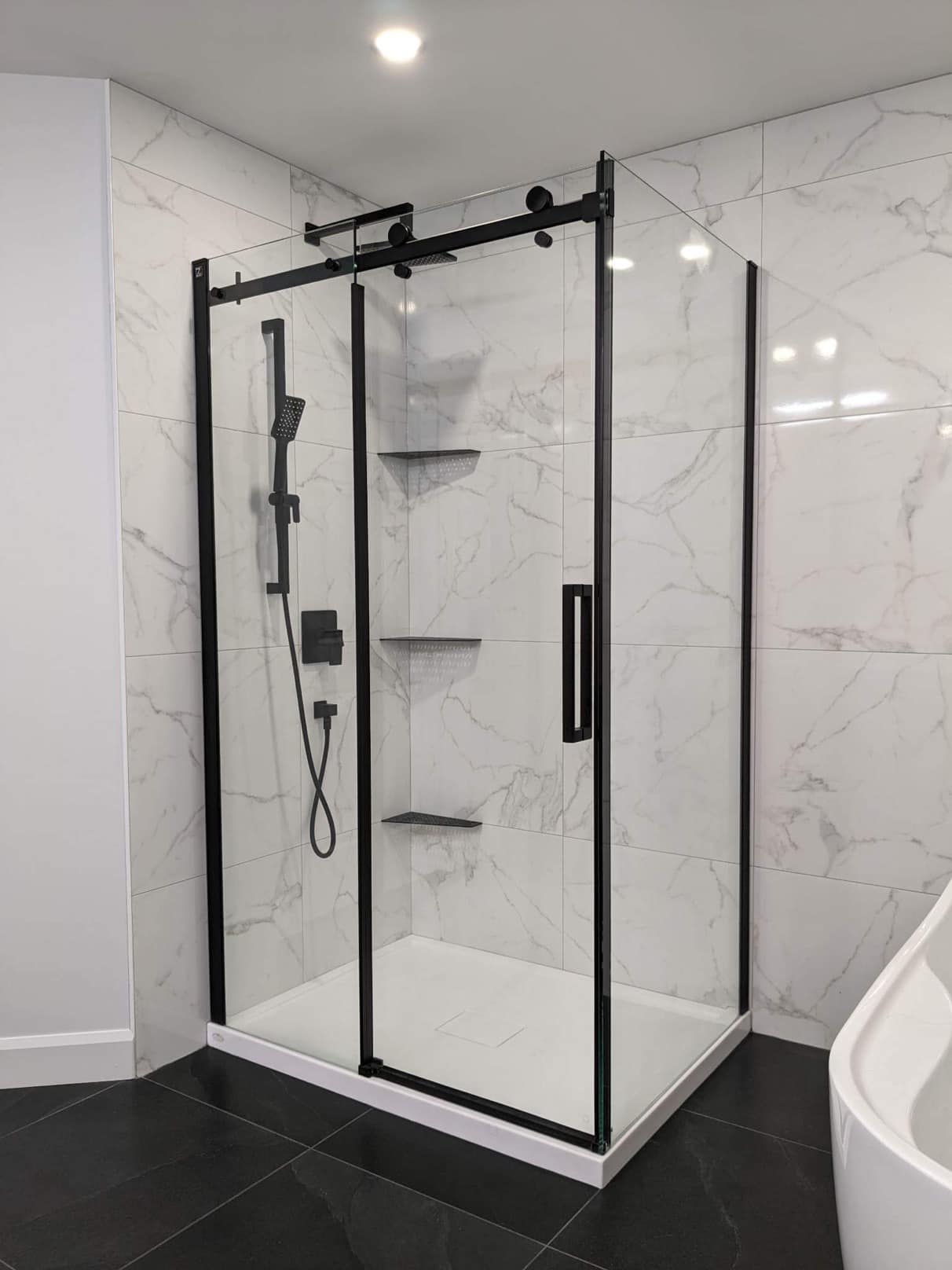 Entreprise de peinture professionnelle pour bâtiments résidentiels et commerciaux à Québec